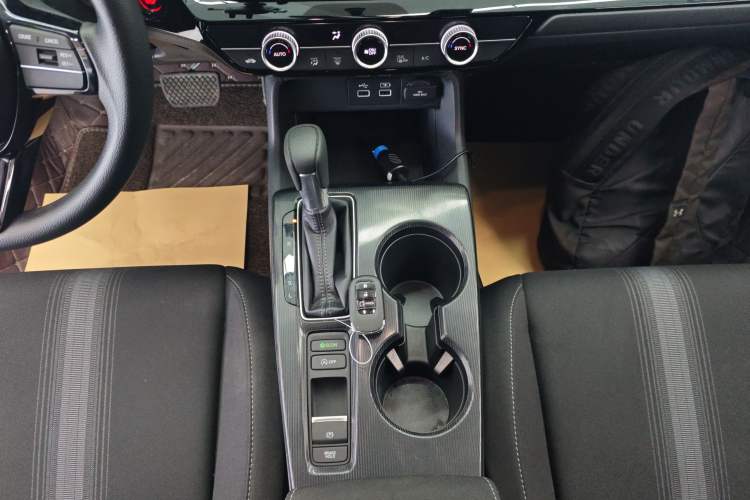 Used Honda Civic 2023 HATCHBACK 240TURBO CVT Zhiyue Edition Gear Lever
