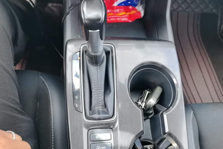 Used Honda Civic 2023 HATCHBACK 240TURBO CVT Extreme Edition Gear Lever