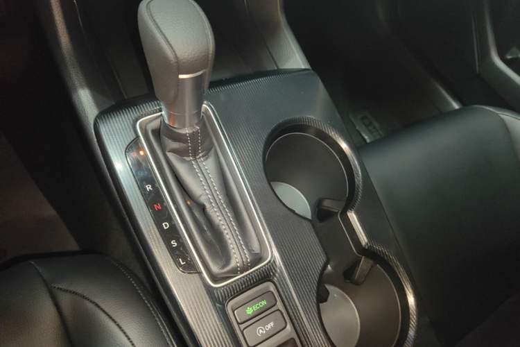 Used Honda Civic 2023 240TURBO CVT Dynamic Edition Gear Lever