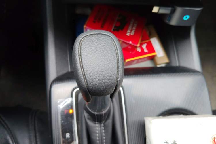 Used Honda Civic 2023 240TURBO CVT Dynamic Edition Gear Lever