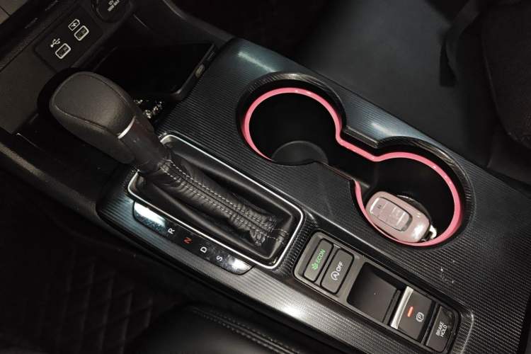 Used Honda Civic 2023 240TURBO CVT Dynamic Edition Gear Lever