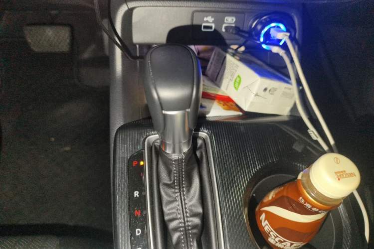 Used Honda Civic 2023 240TURBO CVT Dynamic Control · C-Position Guest Special Edition Gear Lever