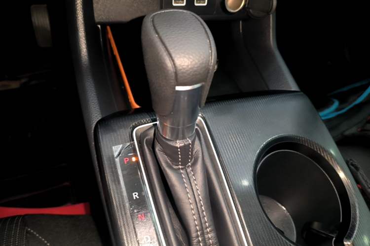 Used Honda Civic 2023 240TURBO CVT Dynamic · Center Stage Special Edition Gear Lever