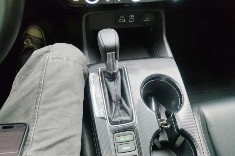 Used Honda Civic 2023 240TURBO CVT Dynamic Edition Gear Lever