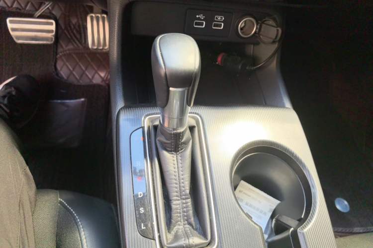 Used Honda Civic 2023 HATCHBACK 240TURBO CVT Extreme Edition Gear Lever