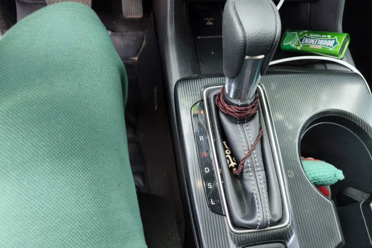Used Honda Civic 2023 240TURBO CVT Dynamic Edition Gear Lever