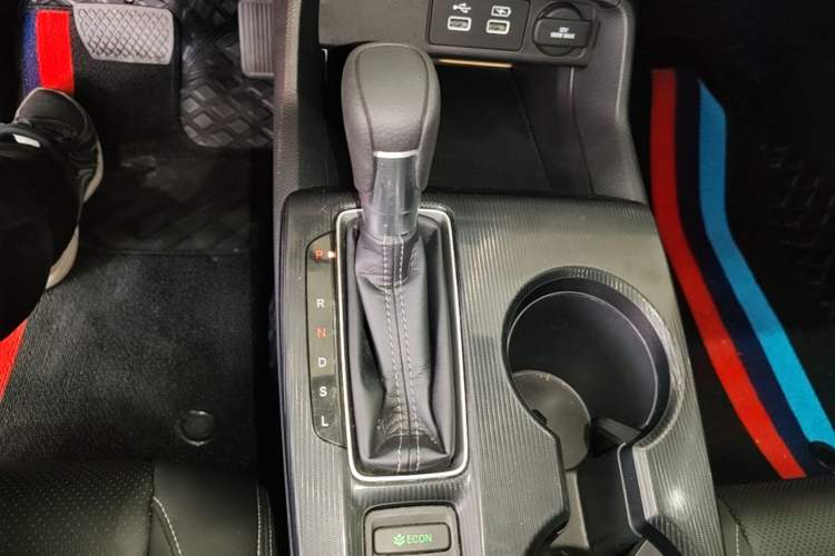 Used Honda Civic 2023 240TURBO CVT Dynamic Edition Gear Lever