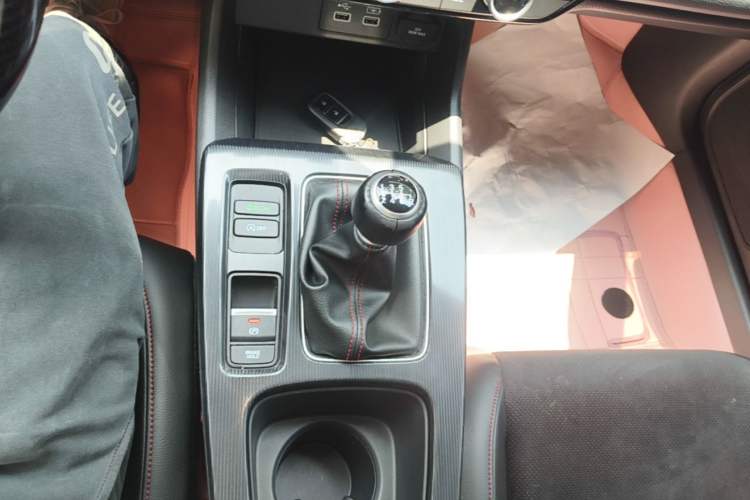 Used Honda Civic 2023 HATCHBACK 240TURBO Manual Extreme Edition Gear Lever