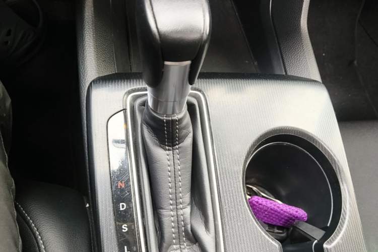 Used Honda Civic 2023 HATCHBACK 240TURBO CVT Extreme Edition Gear Lever