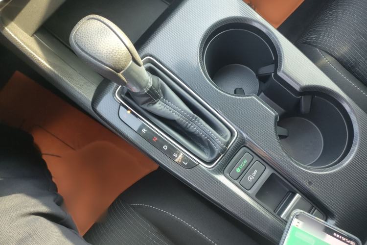 Used Honda Civic 2023 240TURBO CVT Dynamic Edition Gear Lever