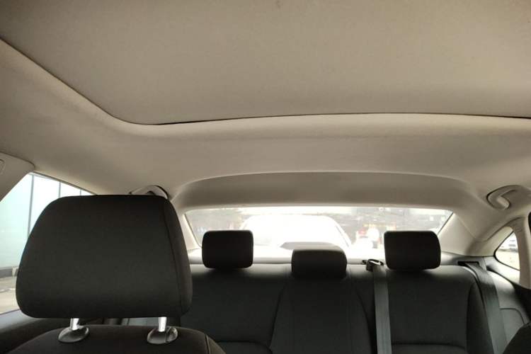 Used Honda Civic 2023 240TURBO CVT Dynamic Edition Headliner