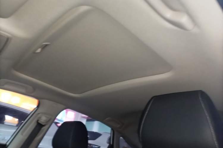 Used Honda Civic 2023 240TURBO CVT Dynamic Edition Headliner