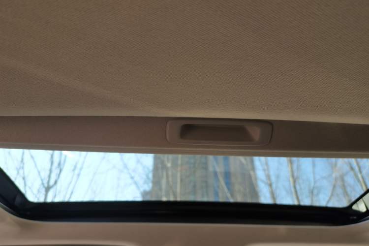 Used Honda Civic 2023 2.0L eHEV Pioneer Edition Headliner
