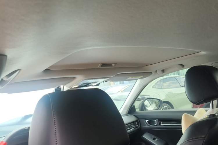 Used Honda Civic 2023 240TURBO CVT Dynamic Edition Headliner