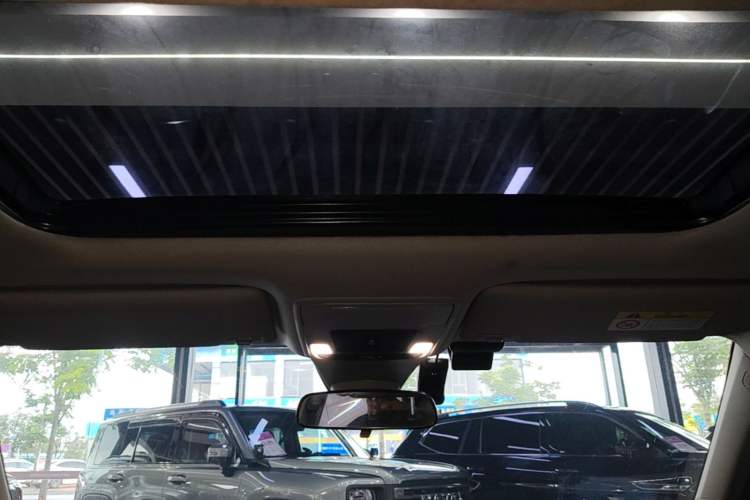 Used Honda Civic 2023 240TURBO CVT Dynamic Edition Headliner