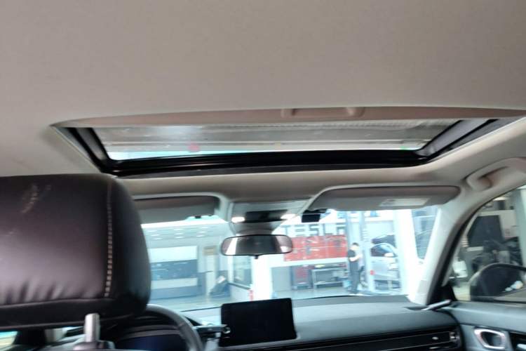 Used Honda Civic 2023 240TURBO CVT Dynamic Edition Headliner