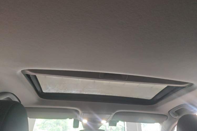 Used Honda Civic 2023 240TURBO CVT Dynamic Edition Headliner