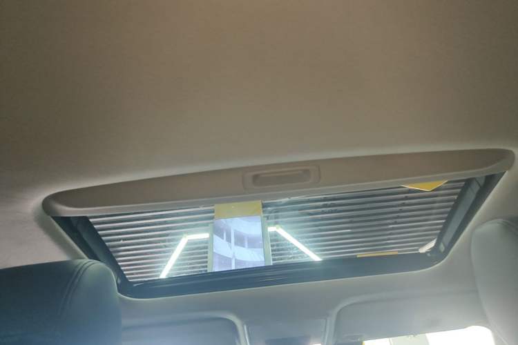 Used Honda Civic 2023 240TURBO CVT Dynamic Edition Headliner