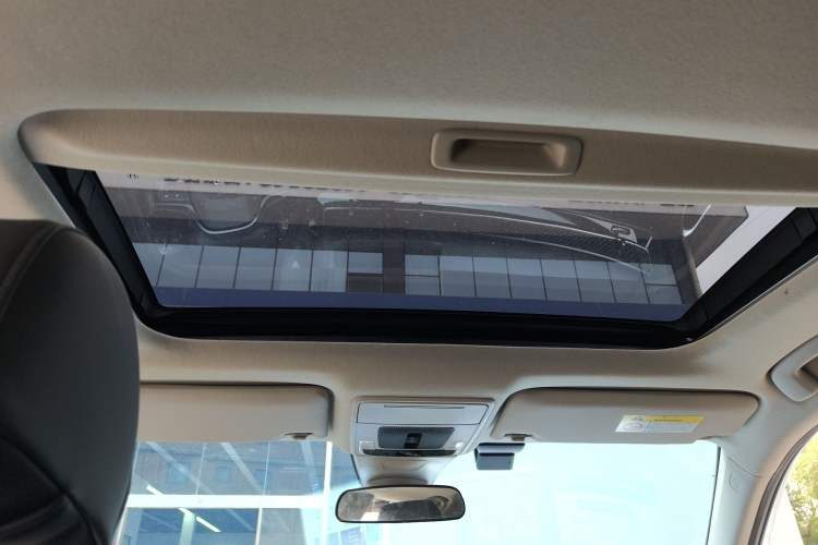 Used Honda Civic 2023 240TURBO CVT Dynamic Edition Headliner