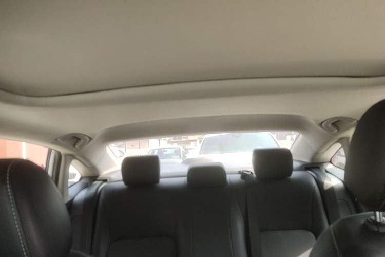 Used Honda Civic 2023 240TURBO CVT Dynamic · Center Stage Special Edition Headliner