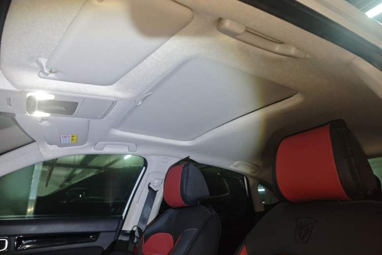 Used Honda Civic 2023 240TURBO CVT Dynamic Edition Headliner
