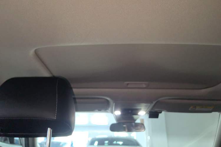 Used Honda Civic 2023 240TURBO CVT Dynamic Edition Headliner
