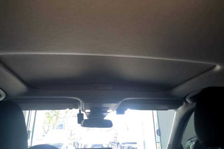 Used Honda Civic 2023 240TURBO CVT Dynamic · Center Stage Special Edition Headliner
