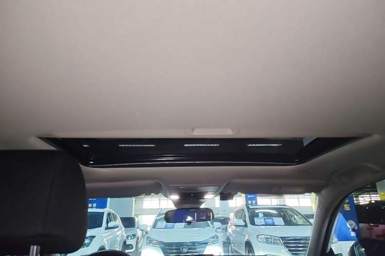 Used Honda Civic 2023 240TURBO CVT Dynamic · Center Stage Special Edition Headliner