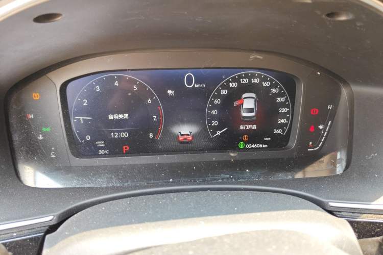 Used Honda Civic 2023 240TURBO CVT Dynamic Control · C-Position Guest Special Edition Instrument Cluster