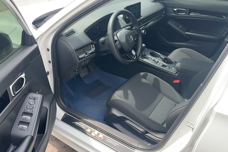 Used Honda Civic 2023 240TURBO CVT Dynamic Edition Interior 1