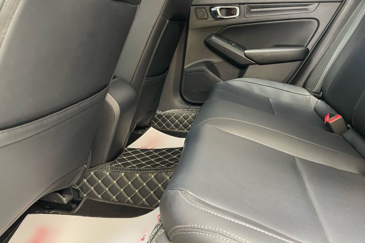 Used Honda Civic 2023 2.0L eHEV Pioneer Edition Interior 10