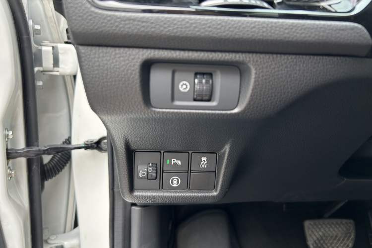 Used Honda Civic 2023 240TURBO CVT Dynamic Control · C-Position Guest Special Edition Interior 10