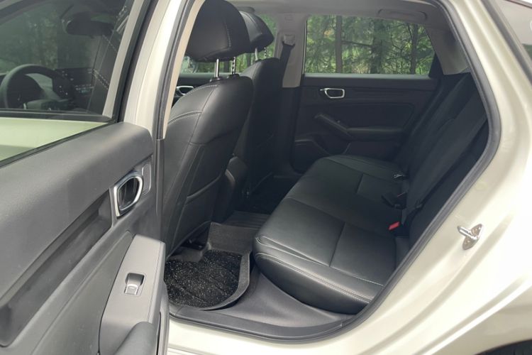 Used Honda Civic 2023 240TURBO CVT Dynamic Edition Interior 13