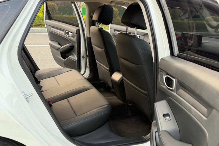 Used Honda Civic 2023 240TURBO CVT Dynamic · Center Stage Special Edition Interior 2