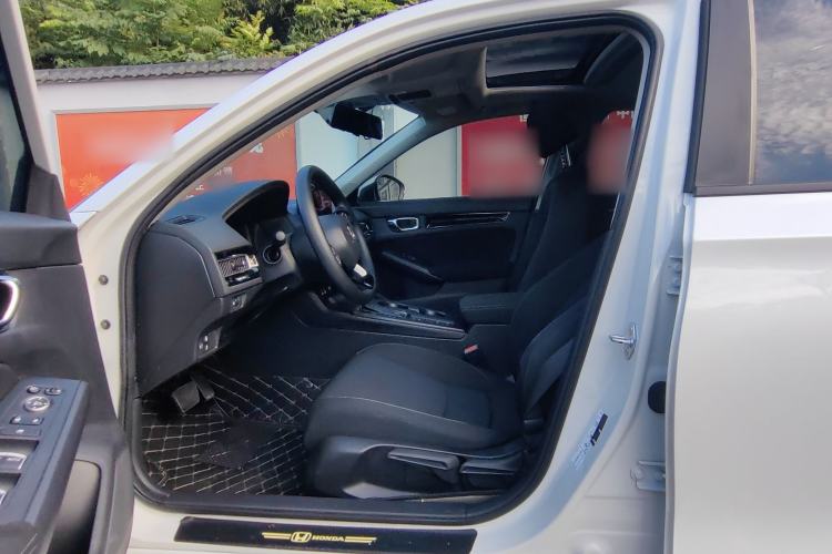 Used Honda Civic 2023 240TURBO CVT Dynamic · Center Stage Special Edition Interior 2