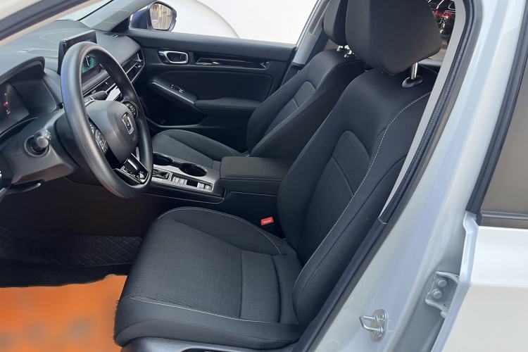 Used Honda Civic 2023 240TURBO CVT Dynamic Edition Interior 2