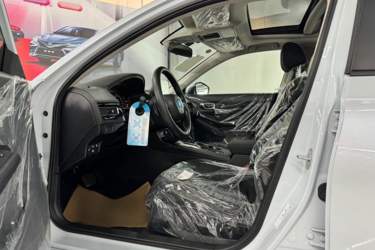 Used Honda Civic 2023 HATCHBACK 2.0L eHEV Extreme Edition Interior 2