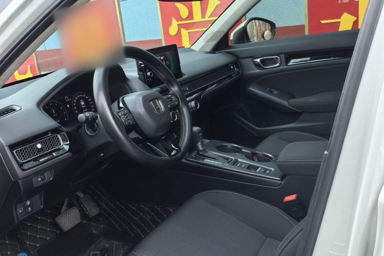 Used Honda Civic 2023 240TURBO CVT Dynamic Edition Interior 2