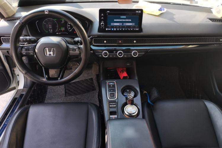 Used Honda Civic 2023 2.0L eHEV Pioneer Edition Interior 2
