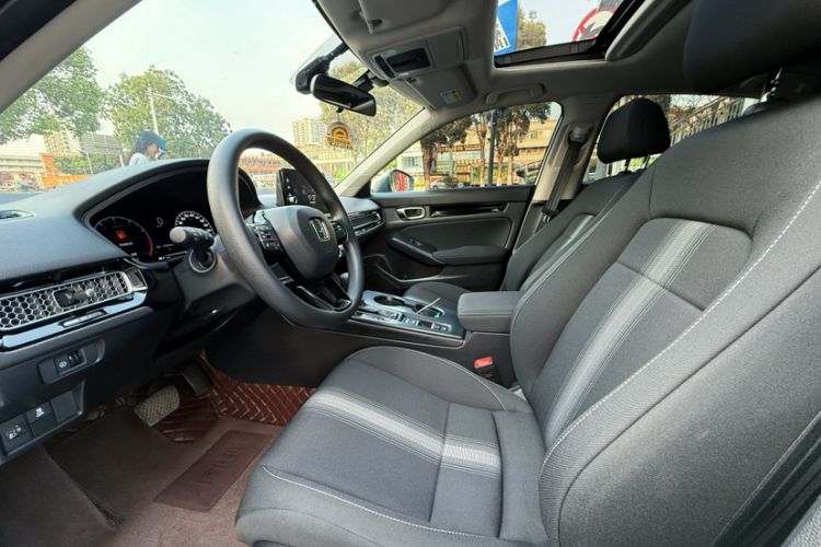 Used Honda Civic 2023 HATCHBACK 240TURBO CVT Zhiyue Edition Interior 2