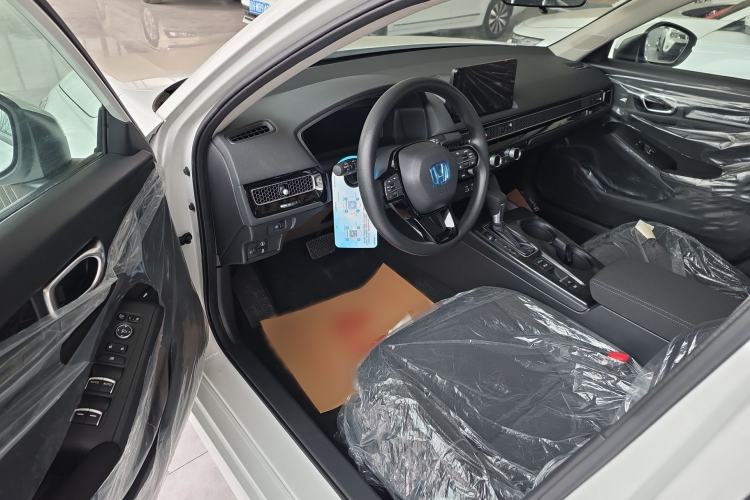 Used Honda Civic 2023 240TURBO CVT Dynamic Edition Interior 2