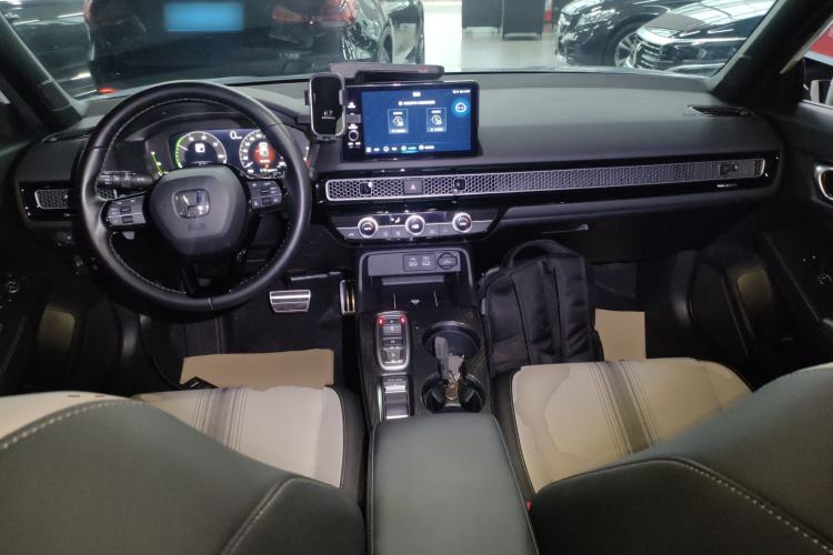 Used Honda Civic 2023 HATCHBACK 2.0L eHEV Extreme Control Edition Interior 2