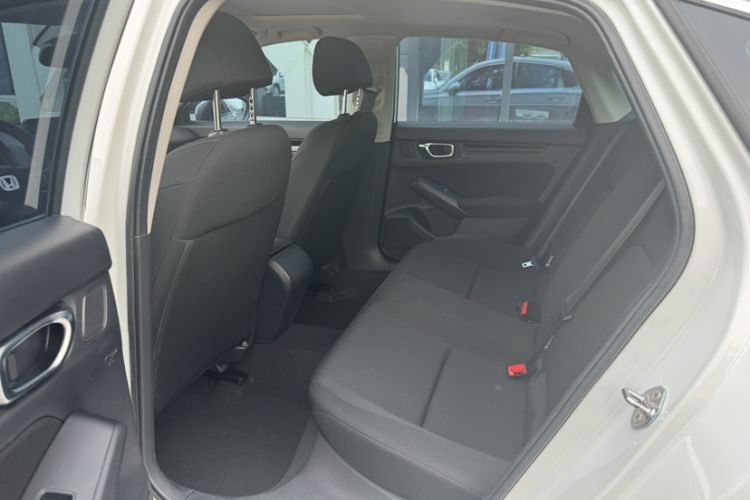 Used Honda Civic 2023 240TURBO CVT Dynamic · Center Stage Special Edition Interior 2