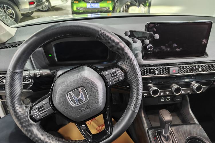Used Honda Civic 2023 240TURBO CVT Dynamic · Center Stage Special Edition Interior 2