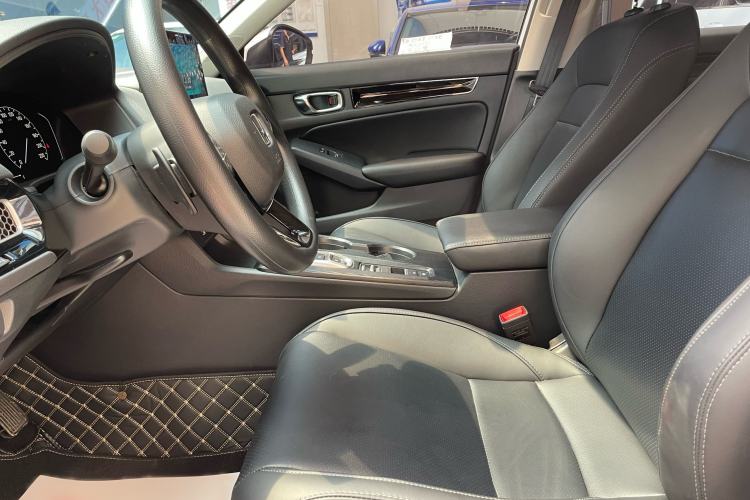 Used Honda Civic 2023 2.0L eHEV Pioneer Edition Interior 3