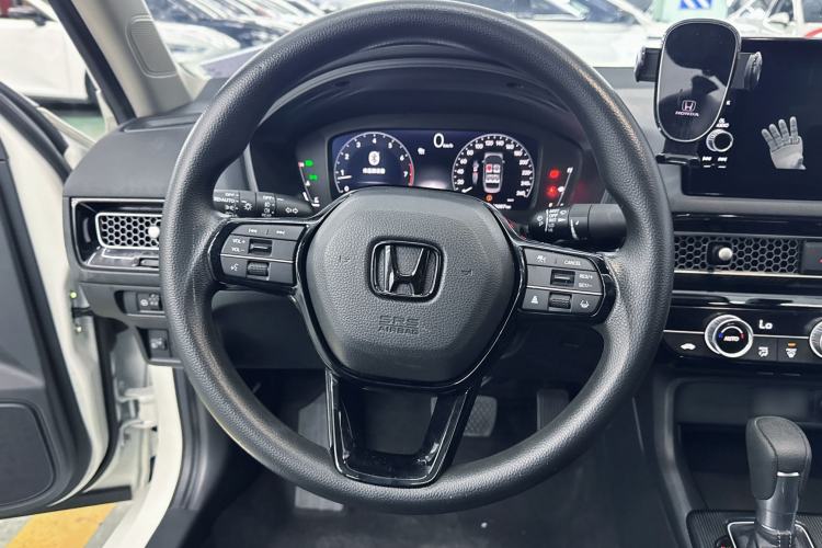 Used Honda Civic 2023 240TURBO CVT Dynamic Edition Interior 3