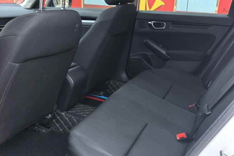Used Honda Civic 2023 240TURBO CVT Dynamic Edition Interior 3