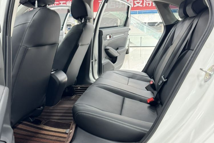 Used Honda Civic 2023 240TURBO CVT Dynamic Edition Interior 3