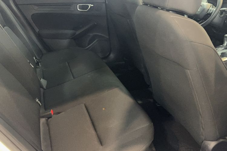 Used Honda Civic 2023 240TURBO CVT Dynamic Edition Interior 3