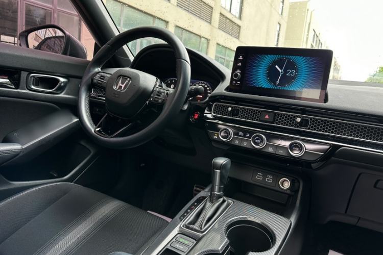 Used Honda Civic 2023 HATCHBACK 240TURBO CVT Extreme Edition Interior 3